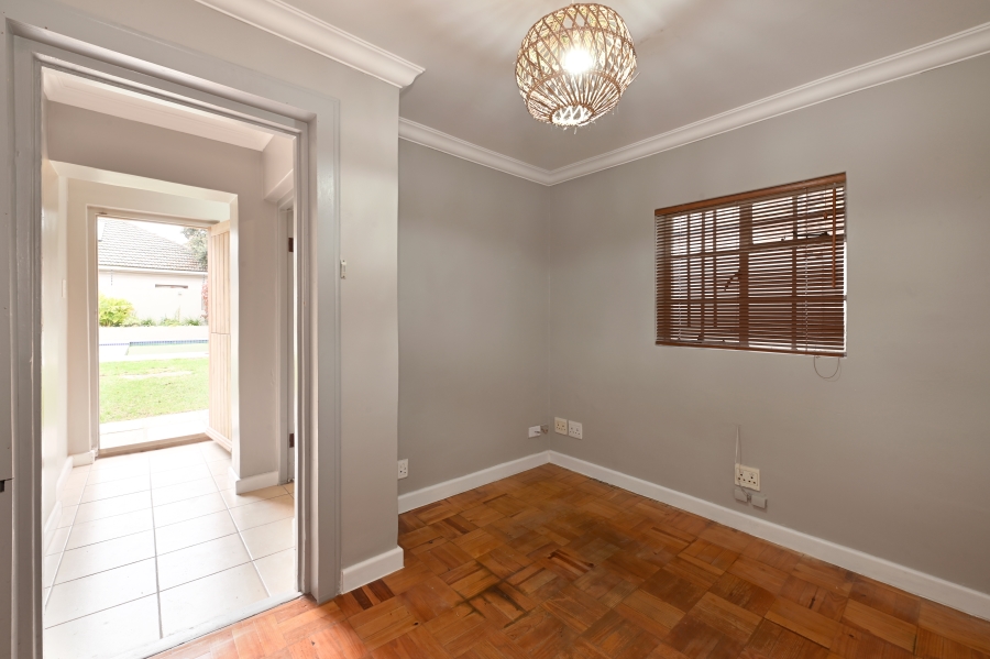 3 Bedroom Property for Sale in Bergvliet Western Cape